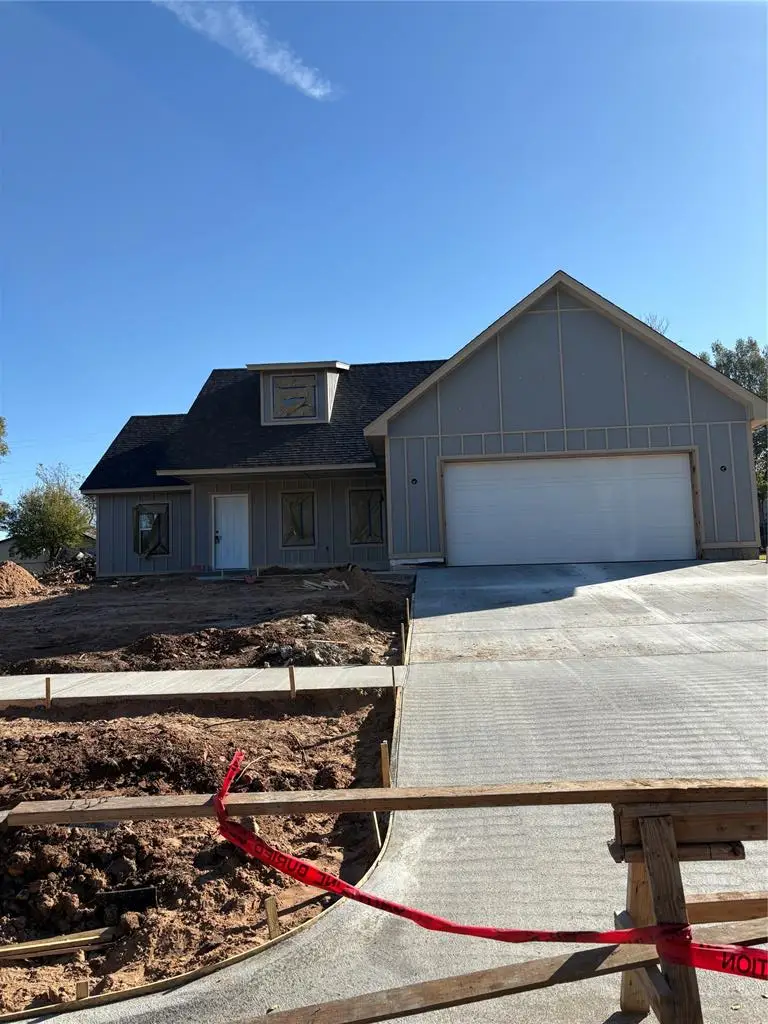 218 N Grand Avenue, El Reno, OK 73036 - Image #1