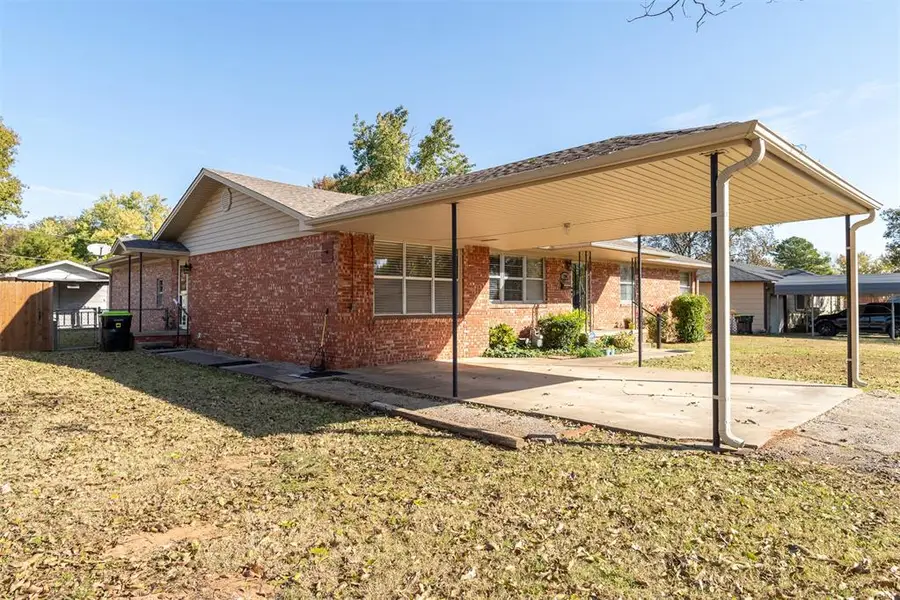 1206 E Indianola Street, Wynnewood, OK 73098 - Image #2