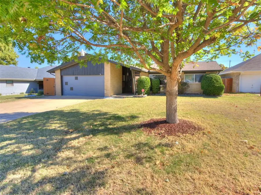 3704 N Riverside Drive, Bethany, OK 73008 - Image #2