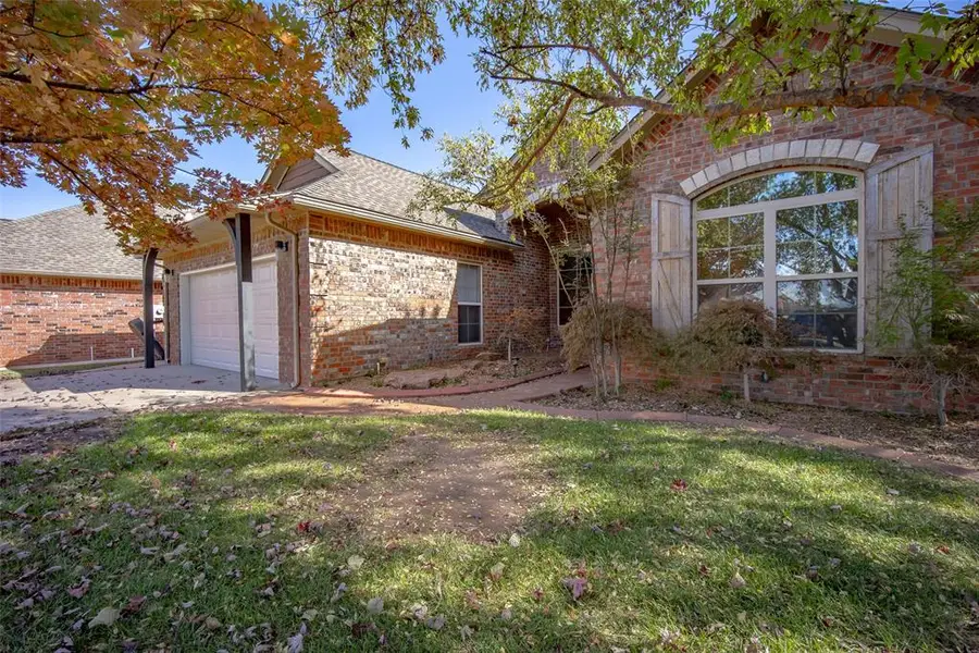 1126 Jacob Drive, Moore, OK 73160 - Image #2