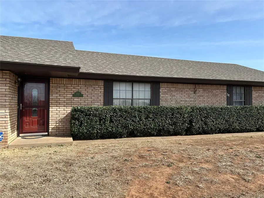 707 N 2nd Street Street, Thomas, OK 73669 - #3