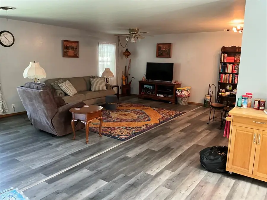 4 N Orray Street, Coalgate, OK 74538 - Image #2