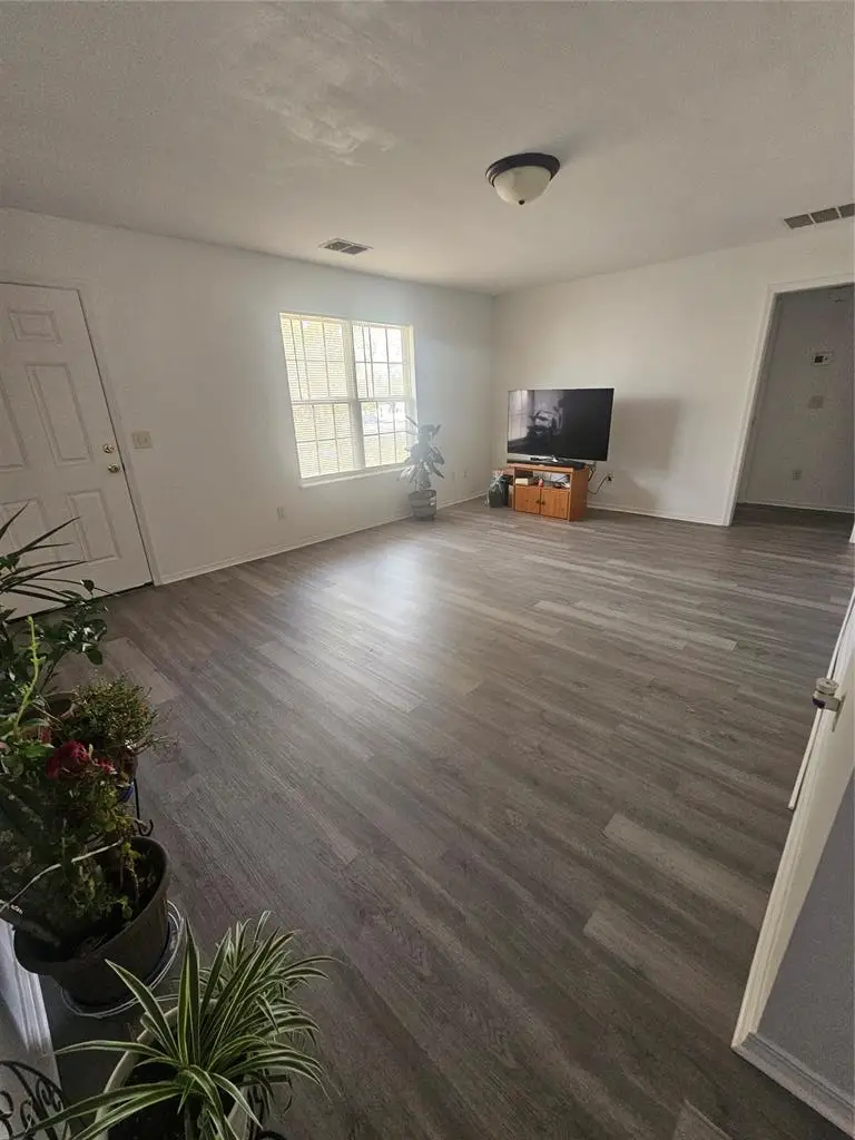 525 SW 12th Street, Blanchard, OK 73010 - Image #3