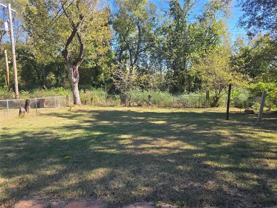 1307 Laverne Avenue, Shawnee, OK 74801 - Image #3