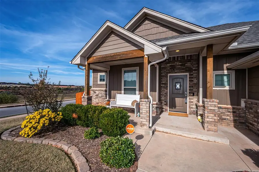 6101 Beverly Hills Drive, Edmond, OK 73034 - Image #2