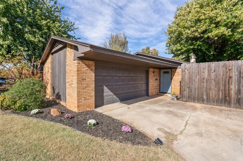 5609 NW 67th Street, Warr Acres, OK 73132 - Image #1