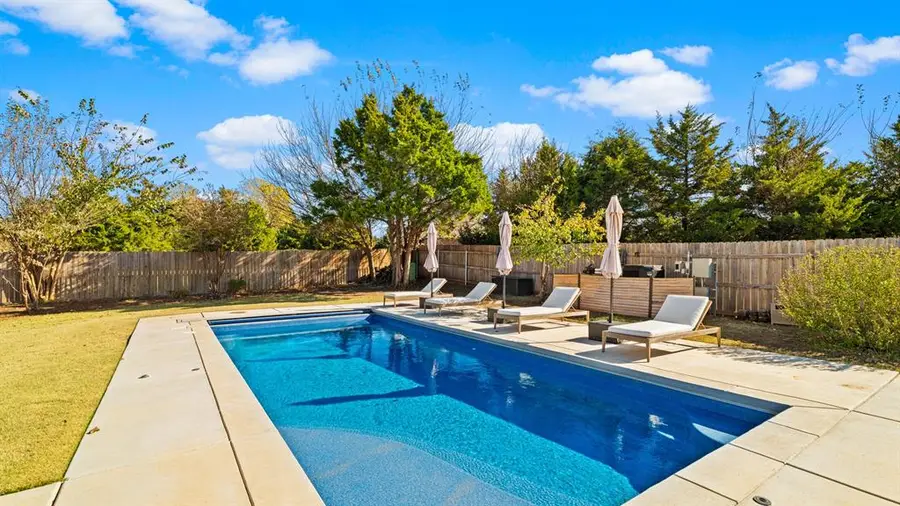 624 E Olivia Terrace, Mustang, OK 73064 - Image #2