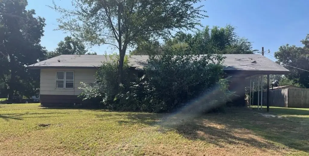 607 E Allen Street, Wynnewood, OK 73098 - Image #1