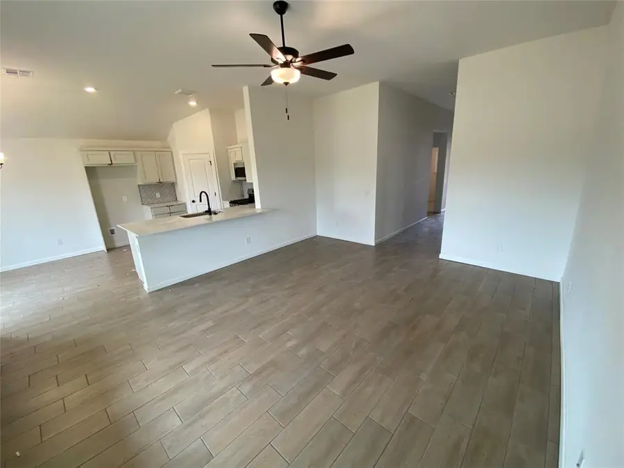 20660 Brush Creek Boulevard, Harrah, OK 73045 - Image #3