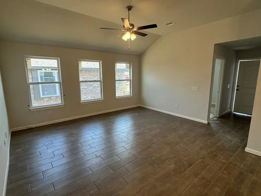 20661 Brush Creek Boulevard, Harrah, OK 73045 - Image #3