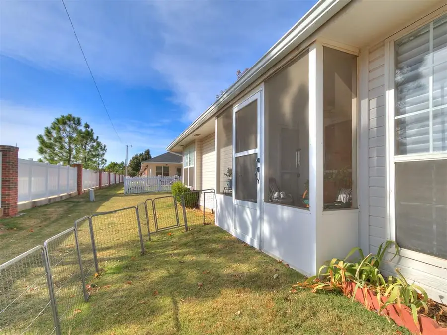 2110 NW 155th Street, Edmond, OK 73013 - Image #2