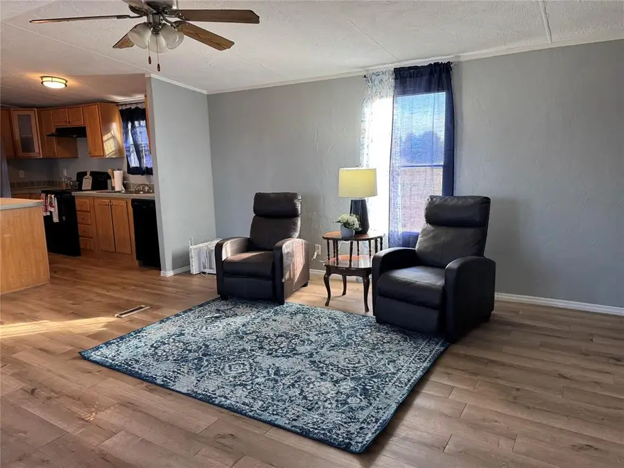 1812 Breezeway Heights, Harrah, OK 73045 - Image #2