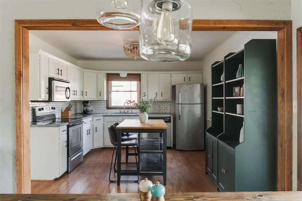 9904 Mahler Place, Oklahoma City, OK 73120 - Image #1