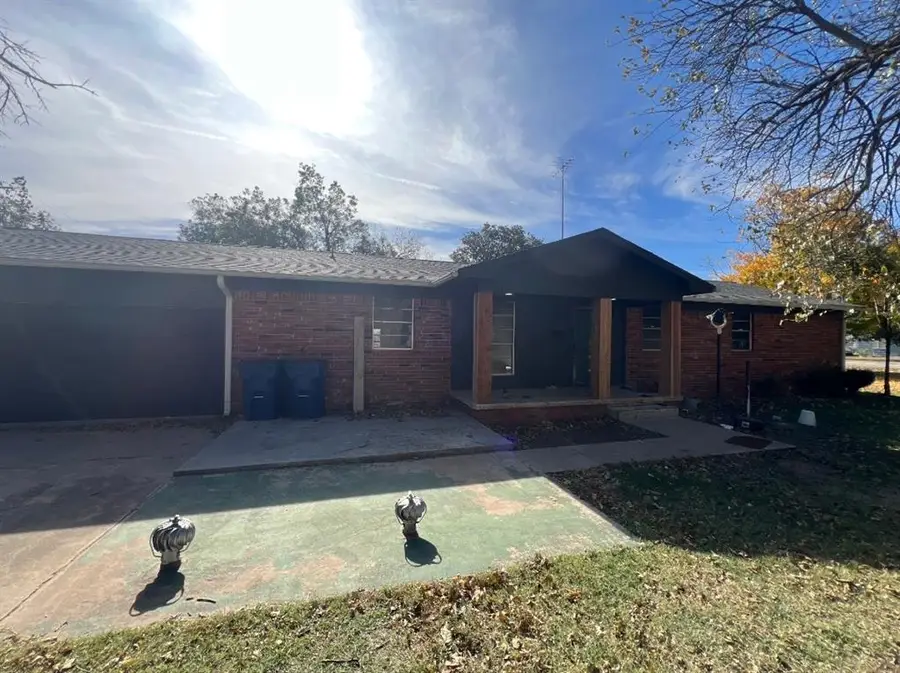 107 W Quapaw Street, Lindsay, OK 73052 - Image #3