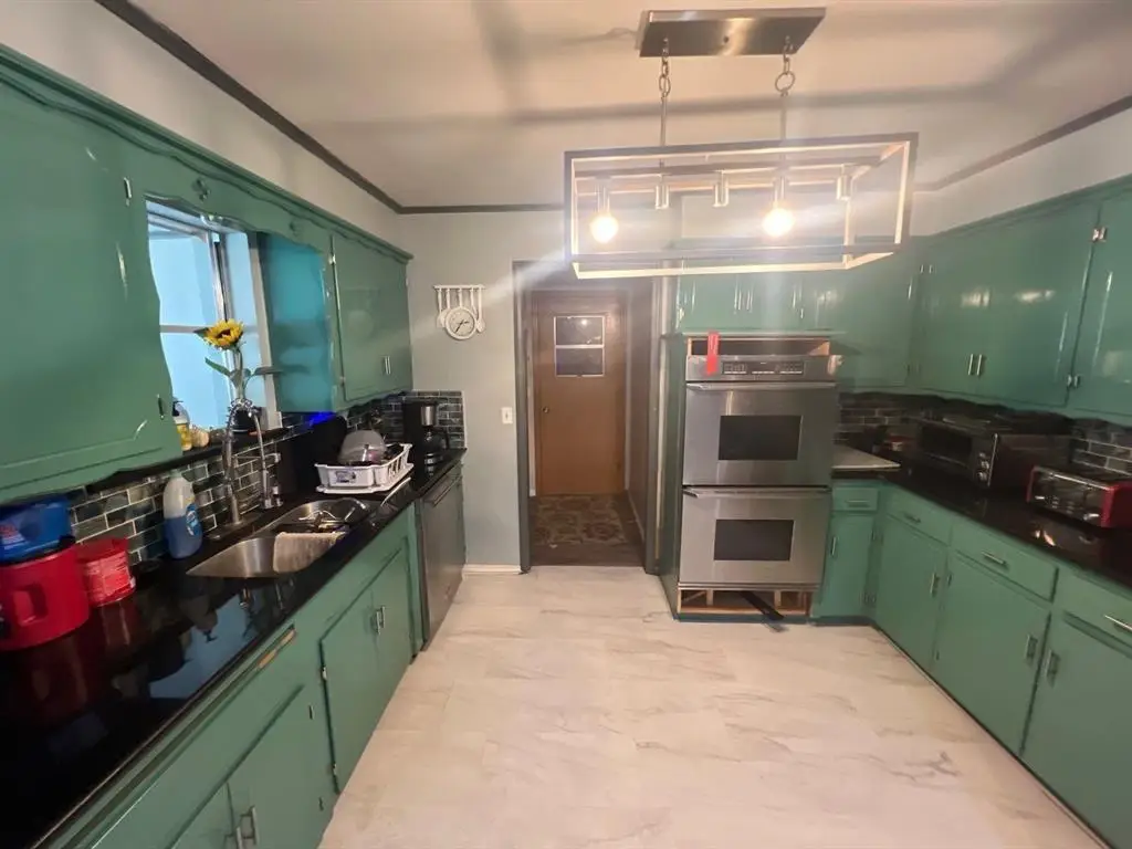 3128 Del View Drive, Del City, OK 73115 - Image #1