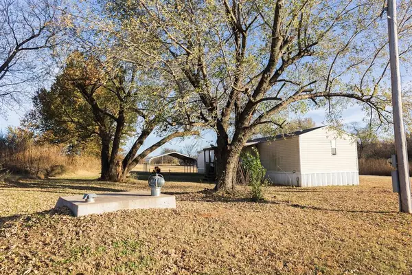 1246 County Street 2966, Blanchard, OK 73010