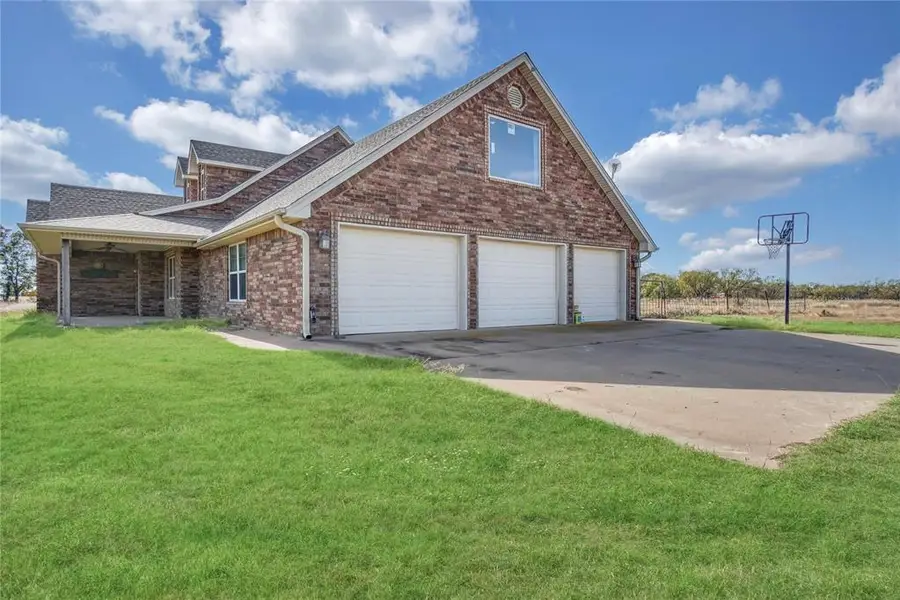 2241 SW Post Oak Road, Cache, OK 73527 - Image #3