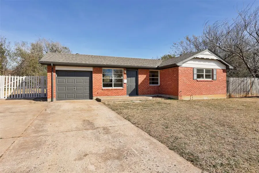 1317 Pinewood Court, Oklahoma City, OK 73110 - Image #2
