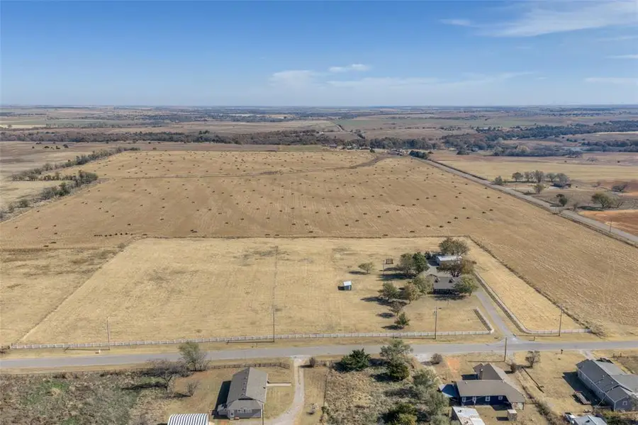 31185 County Street 2470, Carnegie, OK 73015 - Image #2