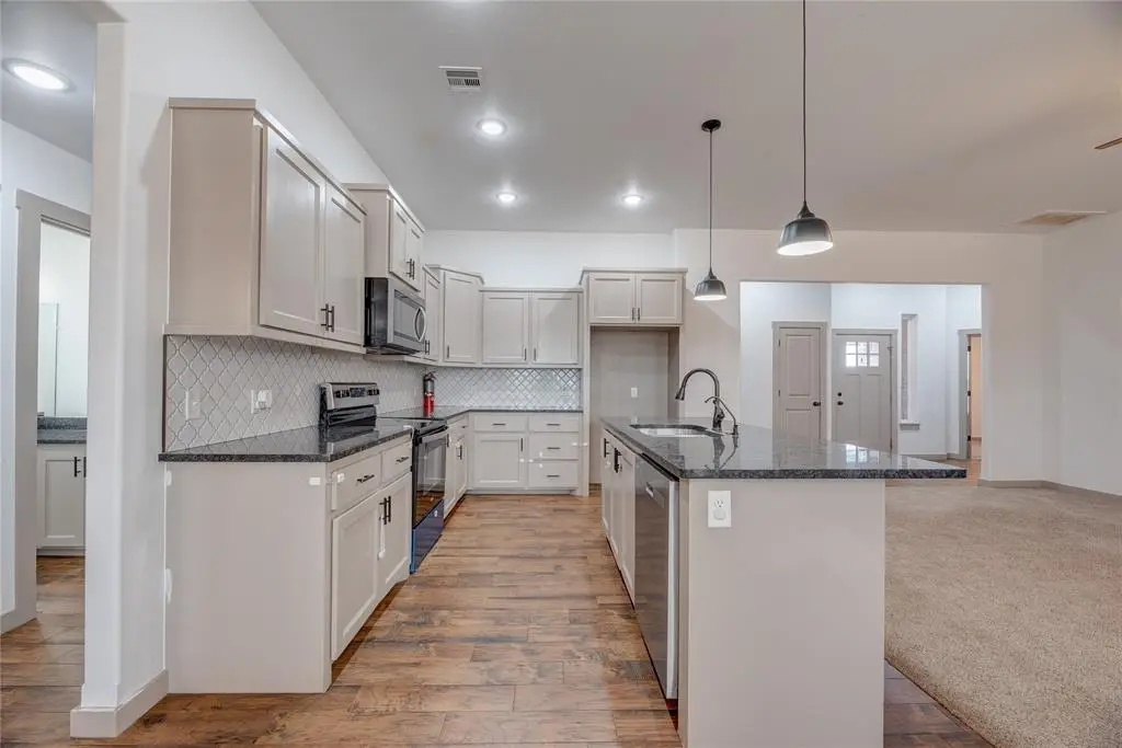 2325 Greys Harbor Road, Blanchard, OK 73010 - Image #1