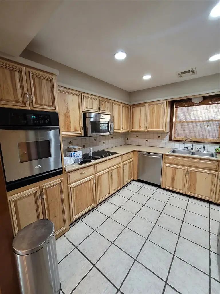 3708 Tiffany Drive, Moore, OK 73160 - Image #2