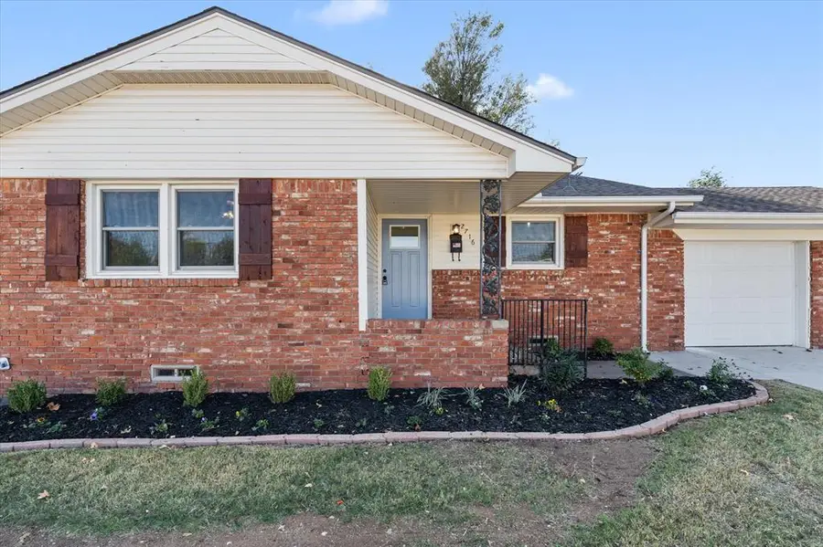 2716 Northampton Place, The Village, OK 73120 - Image #2