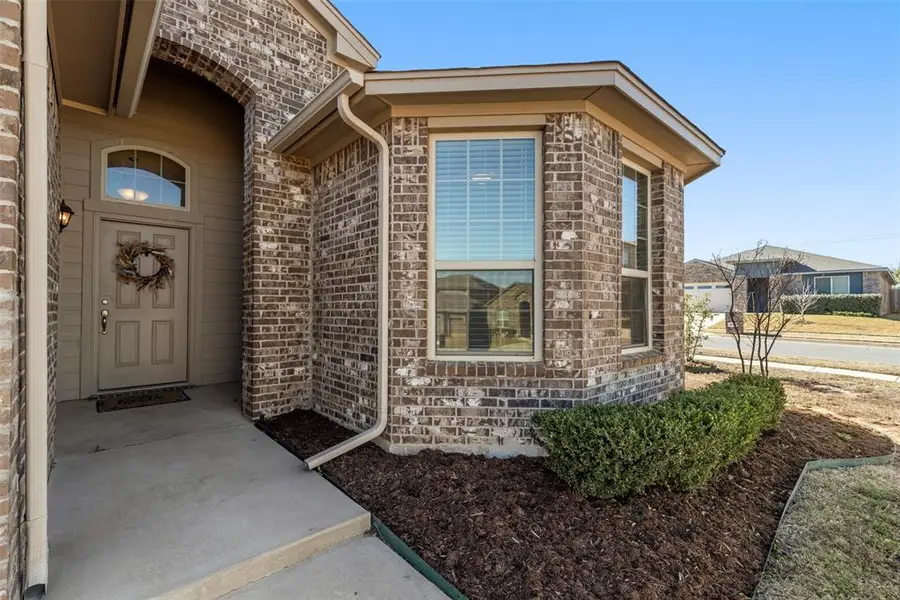 11320 NW 95th Terrace, Yukon, OK 73099 - Image #2