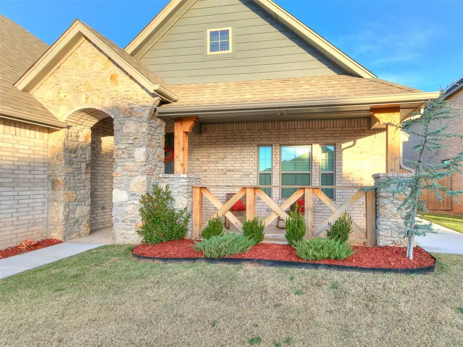 504 Tralee Lane, Yukon, OK 73099 - Image #2