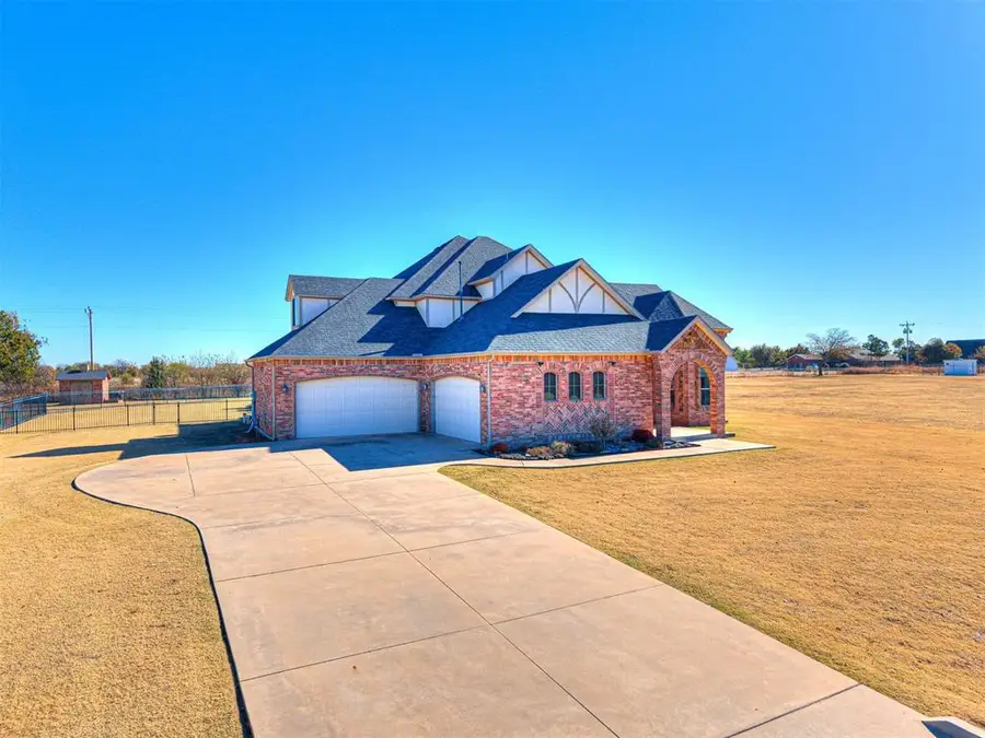 20960 Highlander Ridge Drive, Edmond, OK 73012 - Image #3