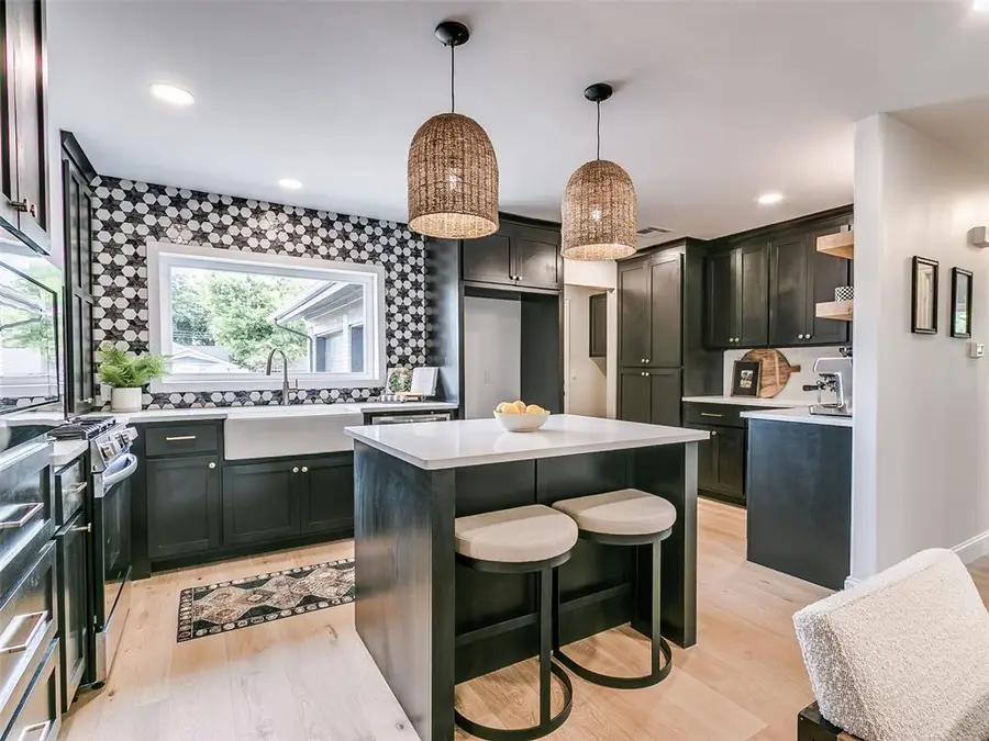 700 Greenwood Drive, Midwest City, OK 73110 - Image #3