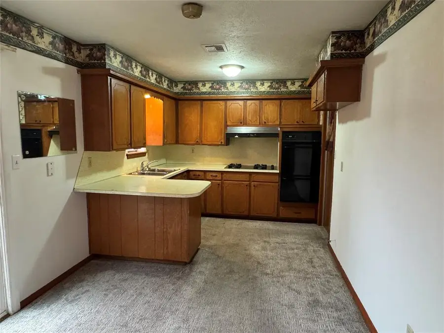 7825 S Blackwelder Avenue, Oklahoma City, OK 73159 - Image #2