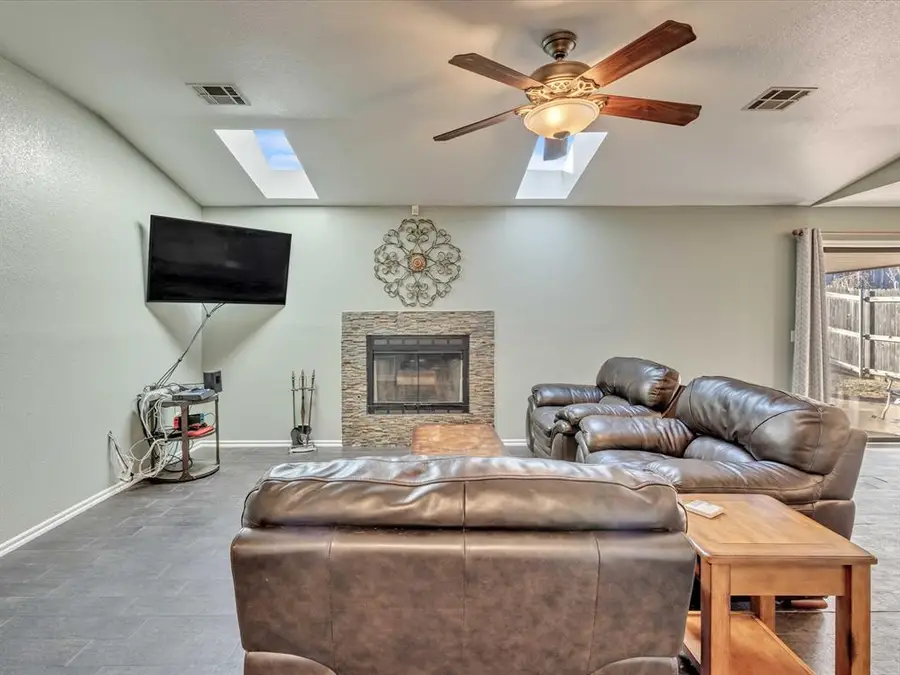 1317 Tara Drive, Midwest City, OK 73130 - Image #3