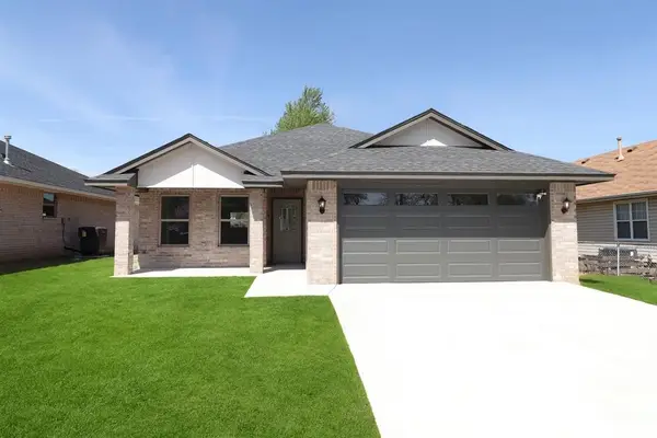 10305 1/2 Saint Patrick Drive, Midwest City, OK 73110