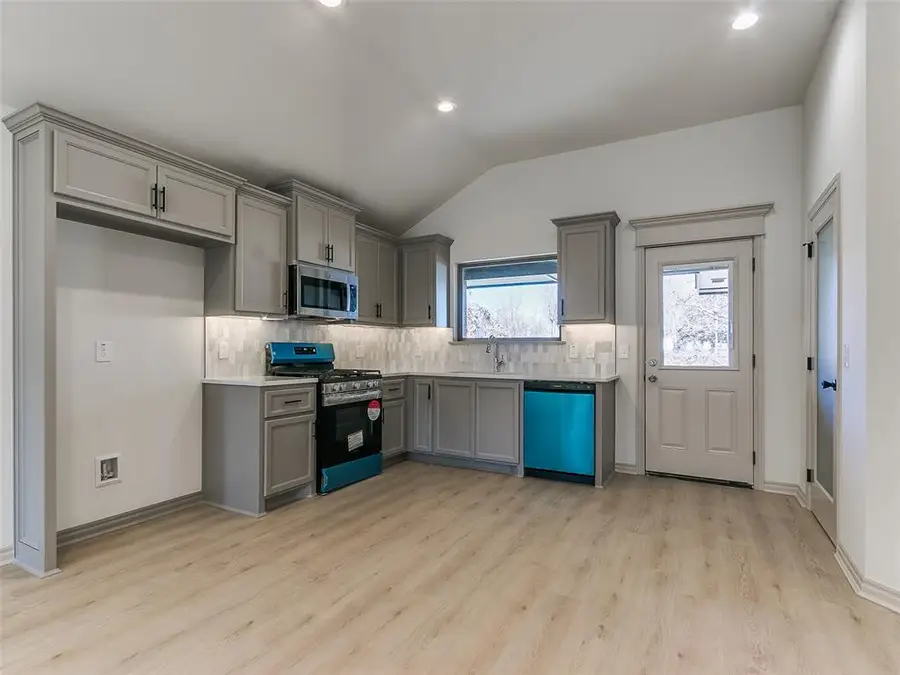 10305 1/2 Saint Patrick Drive, Midwest City, OK 73110 - Image #2