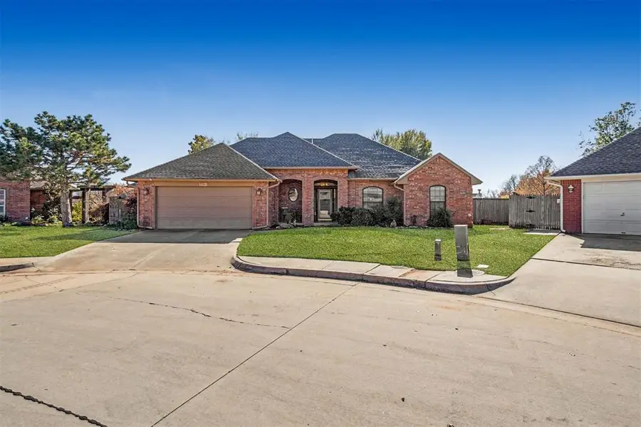 341 Cobblestone Circle, Edmond, OK 73034 - Image #3