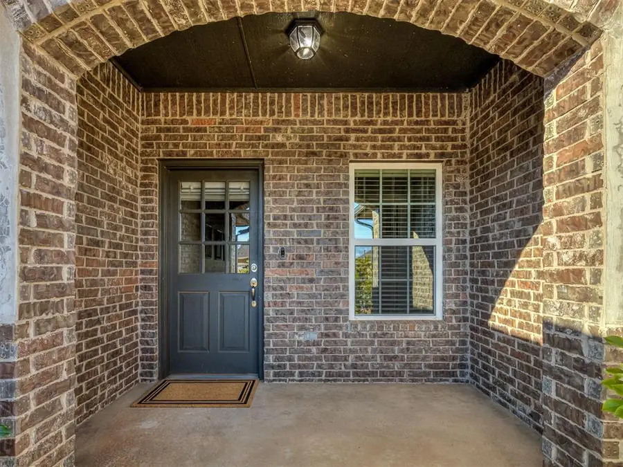 18701 Maidstone Lane, Edmond, OK 73012 - Image #2