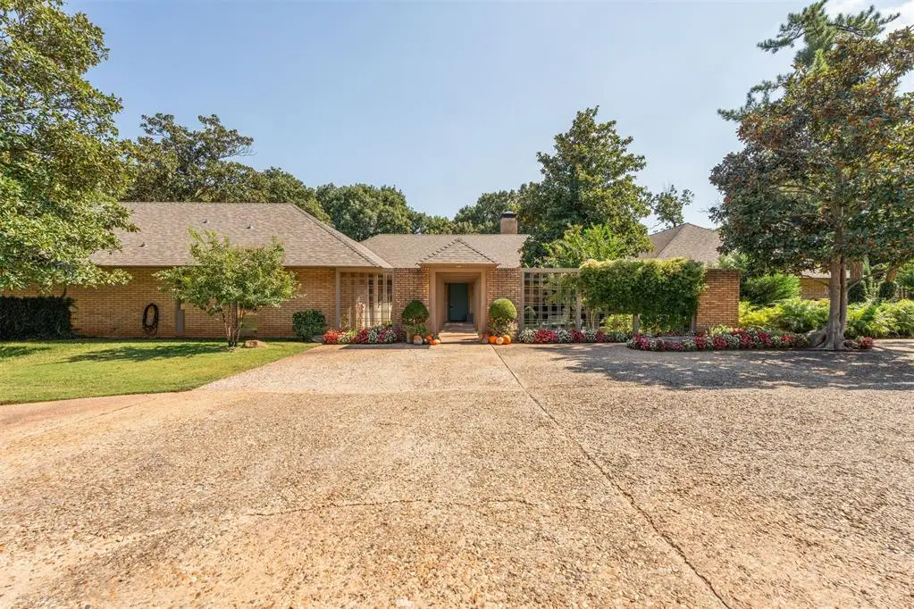 14900 Wilson Road, Edmond, OK 73013 - Image #1