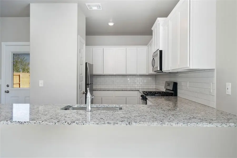 12732 Torretta Way, Yukon, OK 73099 - Image #3