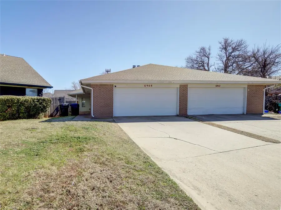 6908 Woodlake Drive, Oklahoma City, OK 73132 - Image #2