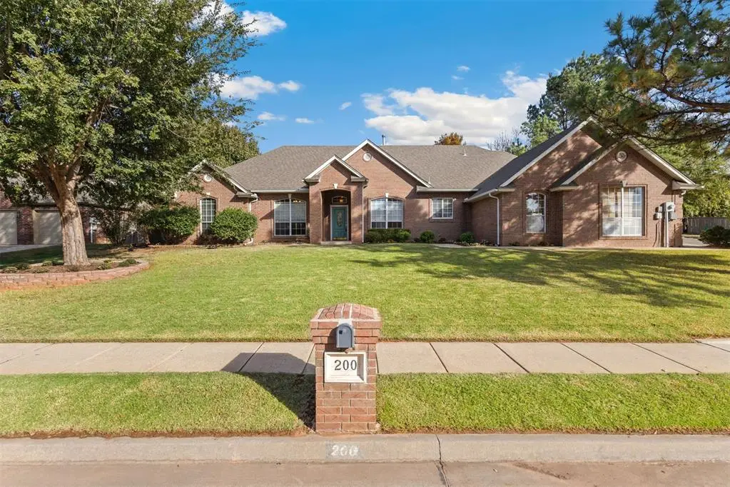 200 Ainsley Court, Edmond, OK 73034 - Image #1