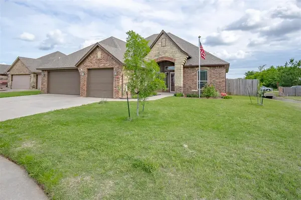 708 Carol Ann Place, Moore, OK 73160