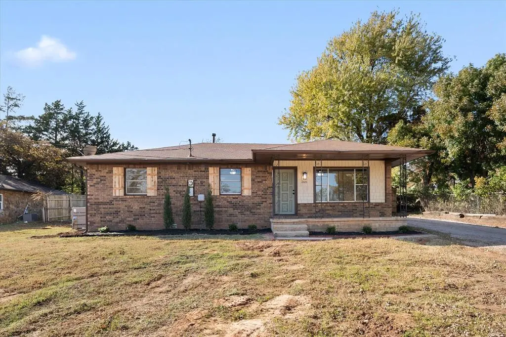 325 S Anderson Road, Choctaw, OK 73020 - Image #1