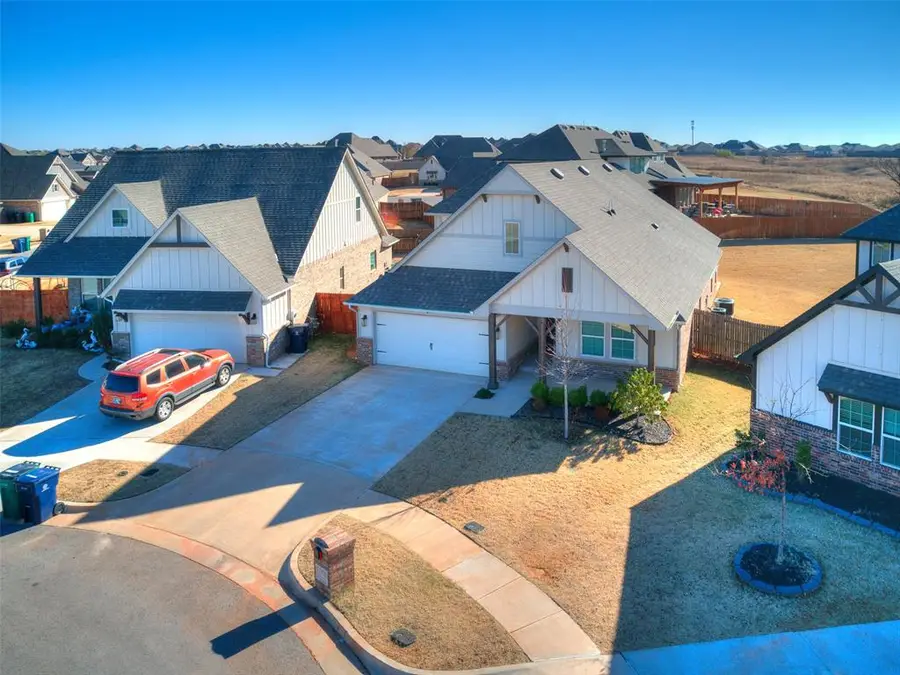 18705 Oakcrest Drive, Edmond, OK 73012 - Image #3