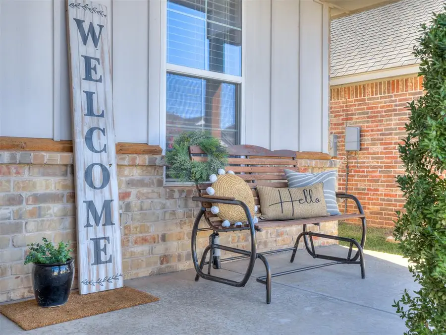 10804 NW 28th Terrace, Yukon, OK 73099 - Image #2