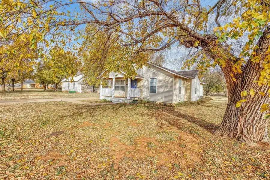 315 S Cordell Avenue, Cordell, OK 73632 - Image #3