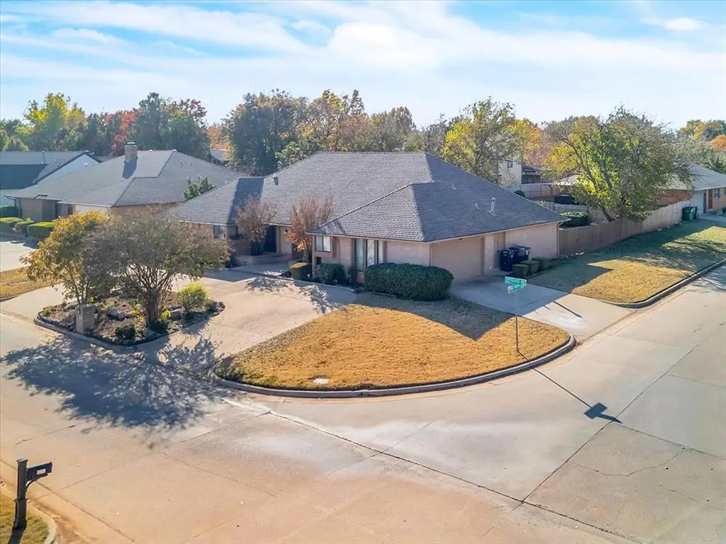 4048 Spyglass Road, Oklahoma City, OK 73120 - Image #1