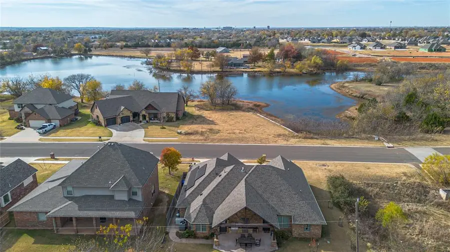 901 Siena Springs Drive, Norman, OK 73071 - Image #2