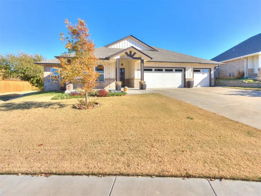 12932 Black Hills Drive, Oklahoma City, OK 73142 - Image #2