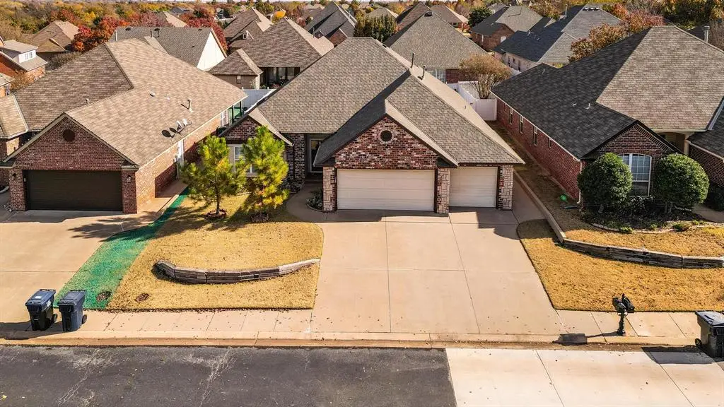 16712 Farmington Way, Edmond, OK 73012 - Image #1