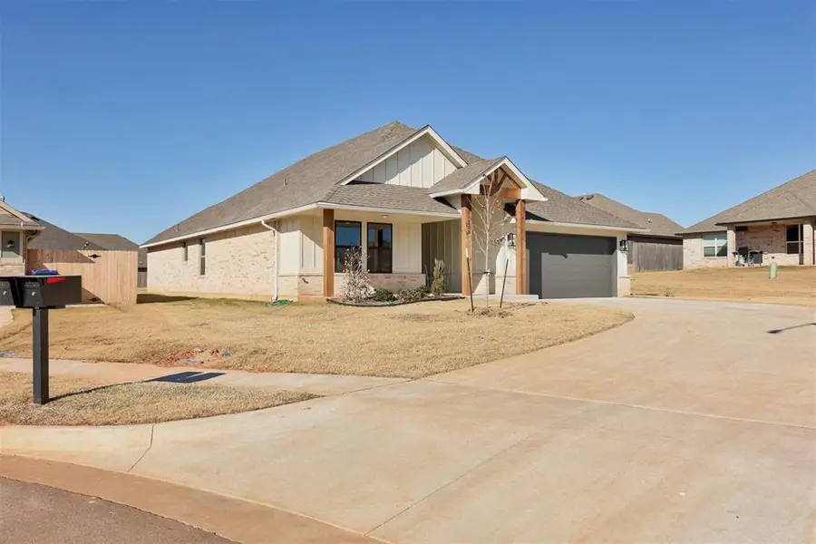 208 Camellia Circle, Noble, OK 73068 - Image #2